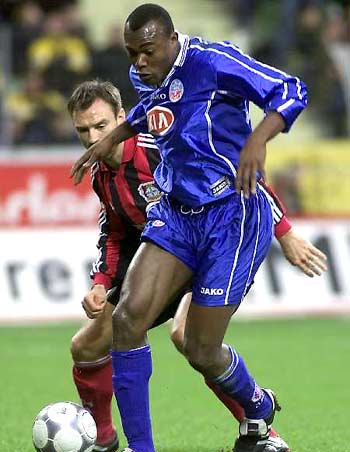 队交锋的 队交锋的